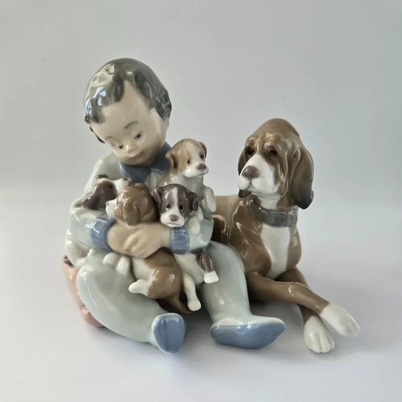 Vintage  Lladro Boy Child With Dog & Puppies Figurine #5456 Porcelain Figurine - Picture 3 of 14